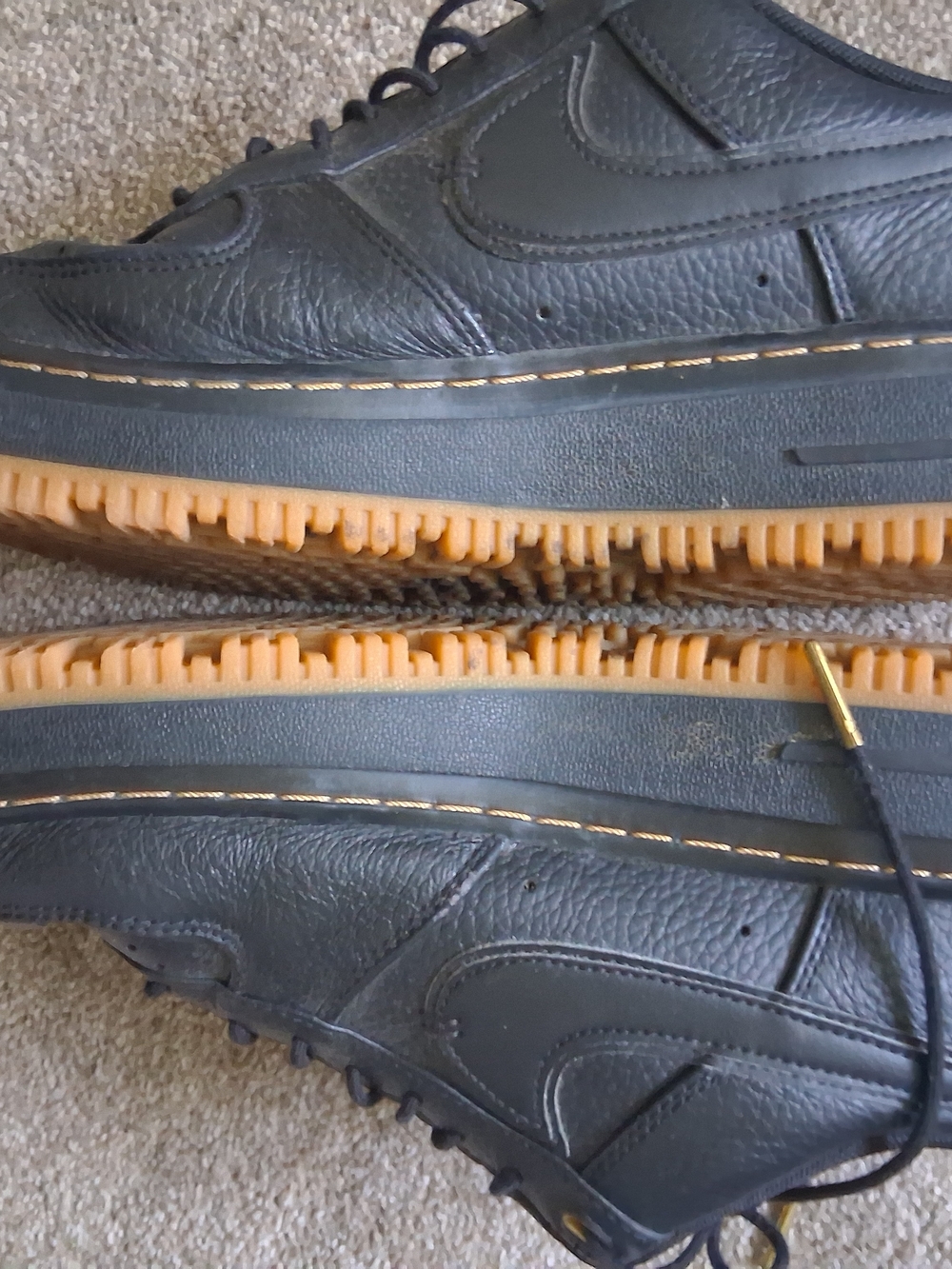 Nike Men’s Black Leather Sneakers with Gum Sole Make Offer!!!!!! - Picture 4 of 9